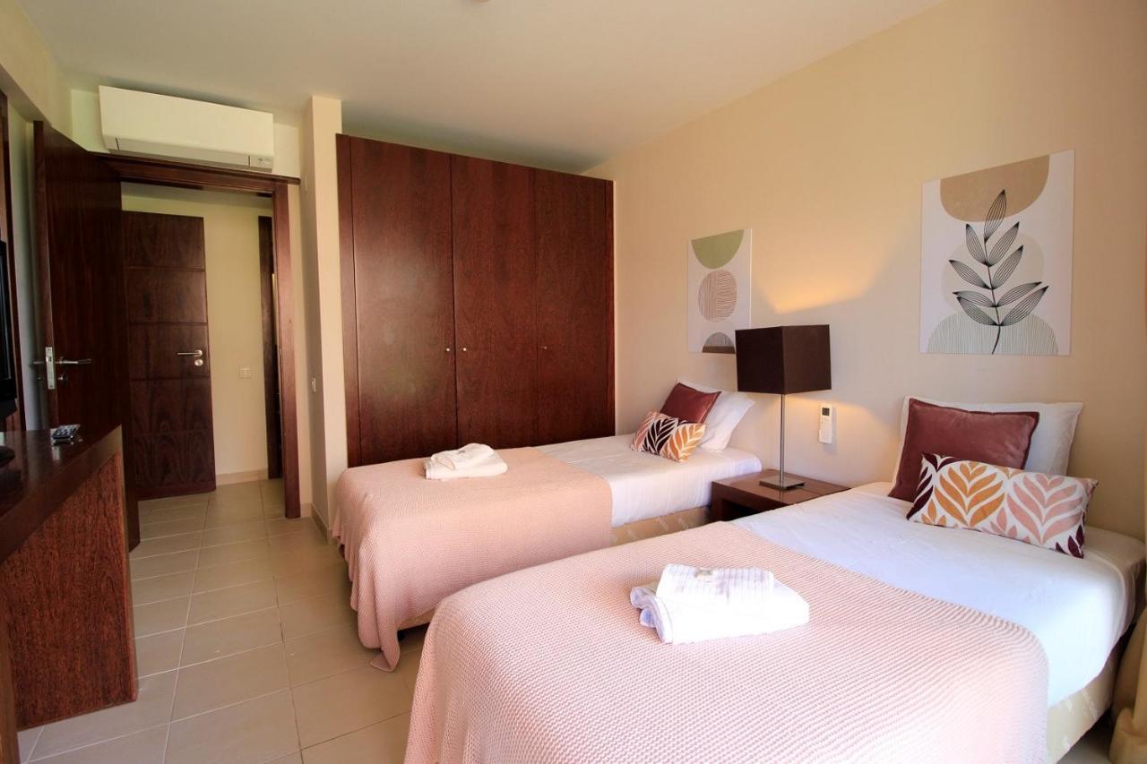 Albufeira Salgados Premium 1 With Pool By Homing Apartman Guia  Kültér fotó